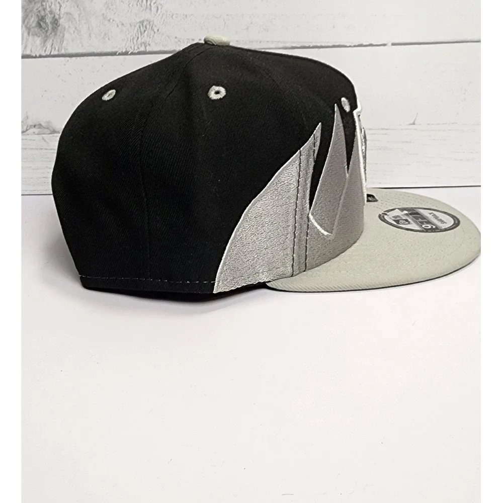 New Era 9FIFTY Raiders Snapback‎ Hat Black Silver Jagged NFL Cap Green Bottom